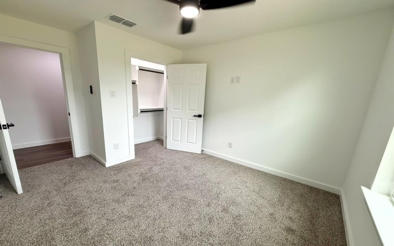 1315 Oneal Street, Commerce, TX 75428, 6 Bedrooms Bedrooms, ,5 BathroomsBathrooms,Residential Multi Family,For Sale,1315 Oneal Street,20949530