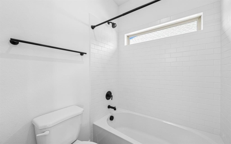 5664 Taylor Trail, Arlington, TX 76017, 5 Bedrooms Bedrooms, ,5 BathroomsBathrooms,Residential,For Sale,5664 Taylor Trail,0,20949716