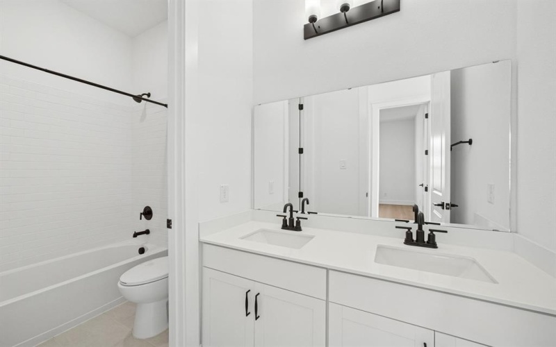 5679 Taylor Trail, Arlington, TX 76017, 4 Habitaciones Habitaciones , ,2 BañosBaños,Residential,En Venta,5679 Taylor Trail,0,20949832