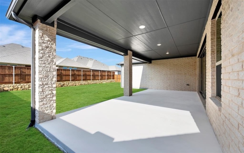 5652 Taylor Trail, Arlington, TX 76017, 5 Bedrooms Bedrooms, ,5 BathroomsBathrooms,Residential,For Sale,5652 Taylor Trail,0,20949939