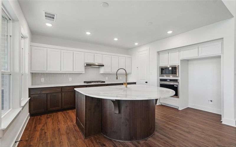 2403 Carpano Lane, McLendon Chisholm, TX 75032, 4 Bedrooms Bedrooms, ,3 BathroomsBathrooms,Residential,For Sale,2403 Carpano Lane,20948883