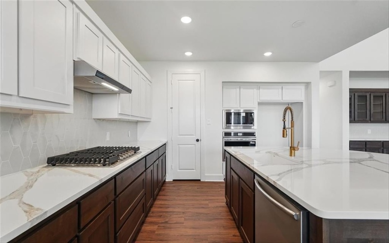 2403 Carpano Lane, McLendon Chisholm, TX 75032, 4 Bedrooms Bedrooms, ,3 BathroomsBathrooms,Residential,For Sale,2403 Carpano Lane,20948883