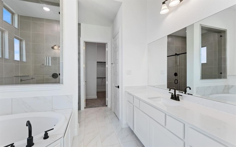 4017 Gervais Drive, McKinney, TX 75071, 5 Habitaciones Habitaciones , ,5 BañosBaños,Residential,En Venta,4017 Gervais Drive,0,20948896