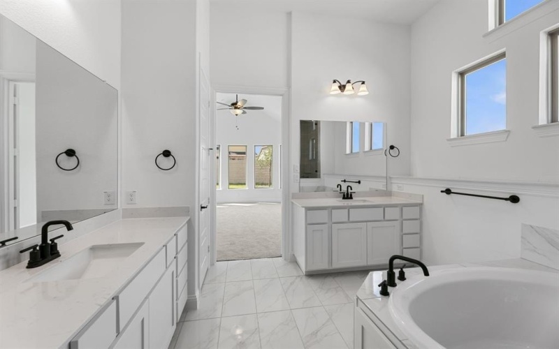4017 Gervais Drive, McKinney, TX 75071, 5 Habitaciones Habitaciones , ,5 BañosBaños,Residential,En Venta,4017 Gervais Drive,0,20948896