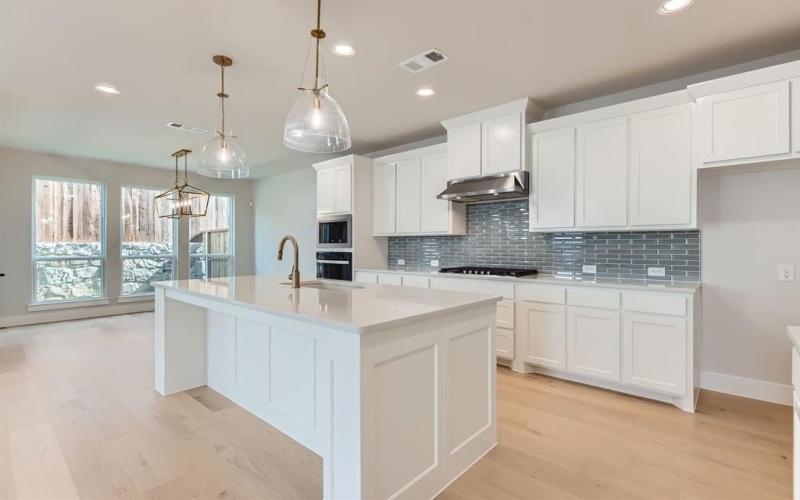 3525 Enchantress Drive, Lewisville, TX 75056, 3 Bedrooms Bedrooms, ,2 BathroomsBathrooms,Residential,For Sale,3525 Enchantress Drive,20950178