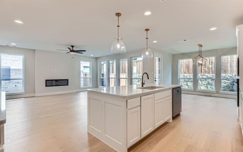 3525 Enchantress Drive, Lewisville, TX 75056, 3 Bedrooms Bedrooms, ,2 BathroomsBathrooms,Residential,For Sale,3525 Enchantress Drive,20950178