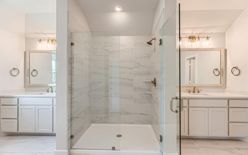 3525 Enchantress Drive, Lewisville, TX 75056, 3 Bedrooms Bedrooms, ,2 BathroomsBathrooms,Residential,For Sale,3525 Enchantress Drive,20950178
