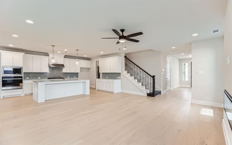 3525 Enchantress Drive, Lewisville, TX 75056, 3 Bedrooms Bedrooms, ,2 BathroomsBathrooms,Residential,For Sale,3525 Enchantress Drive,20950178