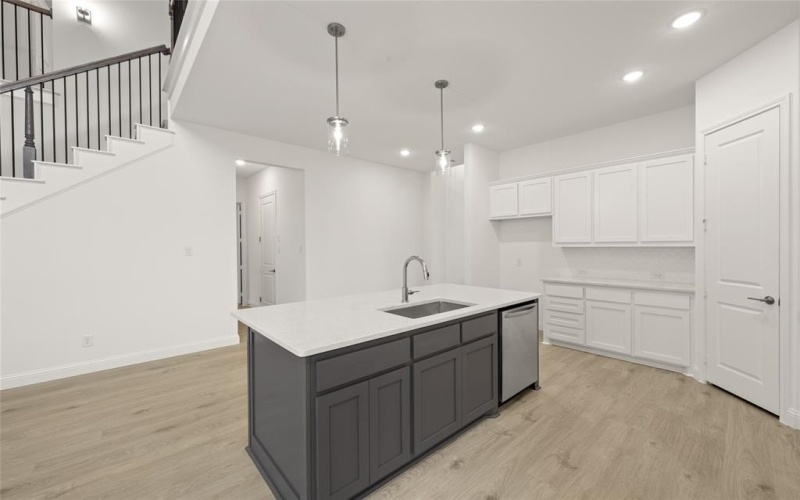 1016 Allegheny Court, Burleson, TX 76028, 5 Bedrooms Bedrooms, ,5 BathroomsBathrooms,Residential,For Sale,1016 Allegheny Court,20949245