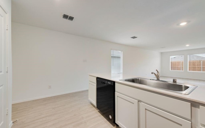 7913 Fenton Parkway, Pilot Point, TX 76258, 3 Bedrooms Bedrooms, ,2 BathroomsBathrooms,Residential,For Sale,7913 Fenton Parkway,20949269