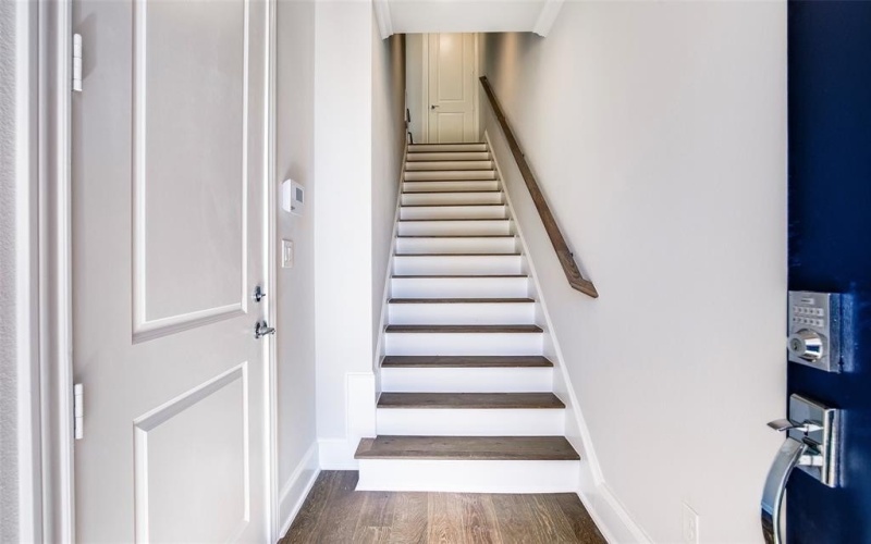 4651 New Water Lane, Dallas, TX 75219, 2 Bedrooms Bedrooms, ,2 BathroomsBathrooms,Residential,For Sale,4651 New Water Lane,20949322