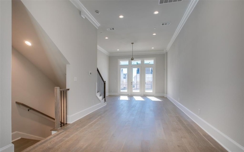 4651 New Water Lane, Dallas, TX 75219, 2 Bedrooms Bedrooms, ,2 BathroomsBathrooms,Residential,For Sale,4651 New Water Lane,20949322