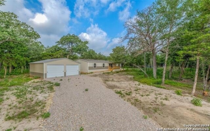 910 Swallows Ln, Seguin, TX 78155, 3 Bedrooms Bedrooms, ,2 BathroomsBathrooms,Residential,For Sale,910 Swallows Ln,1814089