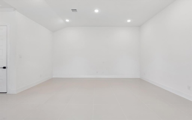 9608 Labett Street, Dallas, TX 75217, 4 Bedrooms Bedrooms, ,2 BathroomsBathrooms,Residential,For Sale,9608 Labett Street,20947350