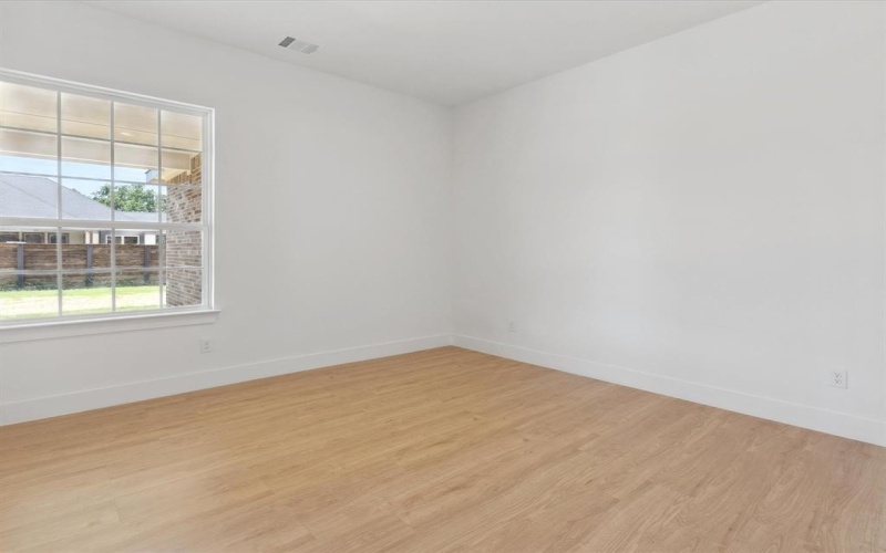 9608 Labett Street, Dallas, TX 75217, 4 Bedrooms Bedrooms, ,2 BathroomsBathrooms,Residential,For Sale,9608 Labett Street,20947350
