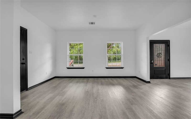 600 Avenue G, Moody, TX 76557, 3 Bedrooms Bedrooms, ,2 BathroomsBathrooms,Residential,For Sale,600 Avenue G,0,20948146