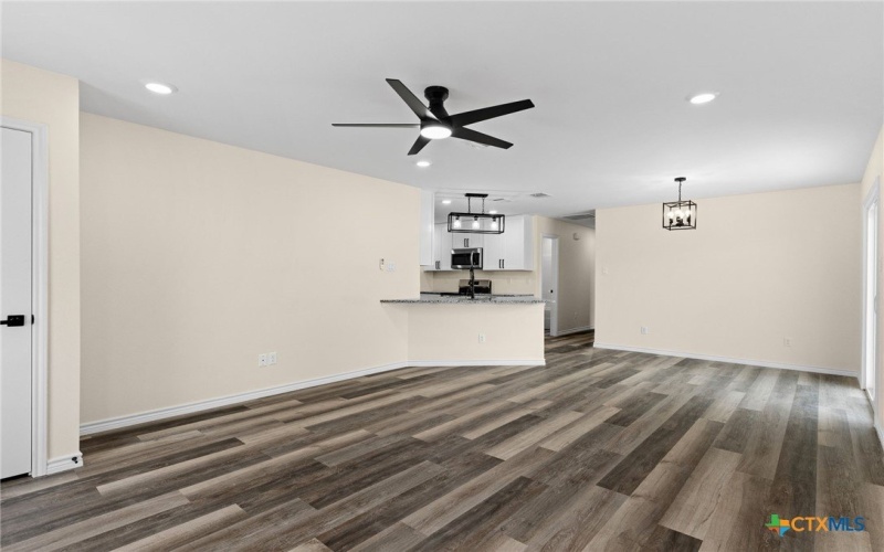 5224 Rose Garden Loop, Killeen, TX 76542, 3 Habitaciones Habitaciones , ,2 BañosBaños,Residential,En Venta,5224 Rose Garden Loop,581370