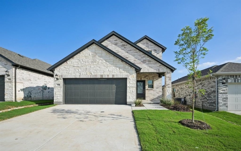 105 Greenbriar Drive, Princeton, TX 75071, 4 Bedrooms Bedrooms, ,2 BathroomsBathrooms,Residential,For Sale,105 Greenbriar Drive,20946079