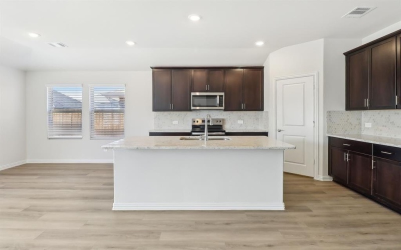6612 Stone Elm Lane, Fort Worth, TX 76036, 4 Habitaciones Habitaciones , ,3 BañosBaños,Residential,En Venta,6612 Stone Elm Lane,20946127