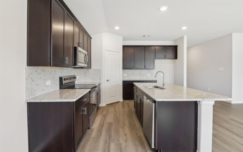 6612 Stone Elm Lane, Fort Worth, TX 76036, 4 Habitaciones Habitaciones , ,3 BañosBaños,Residential,En Venta,6612 Stone Elm Lane,20946127