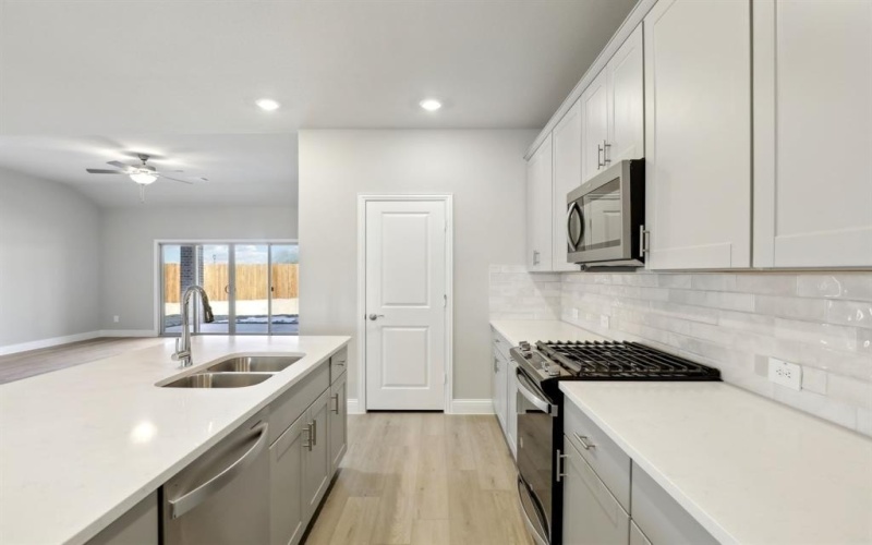 6601 Stone Elm Lane, Fort Worth, TX 76036, 4 Habitaciones Habitaciones , ,3 BañosBaños,Residential,En Venta,6601 Stone Elm Lane,20946141