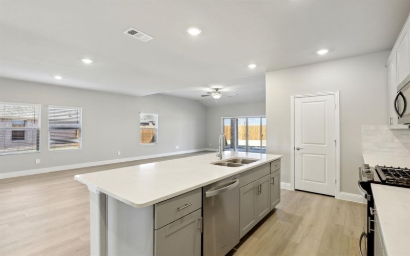 6601 Stone Elm Lane, Fort Worth, TX 76036, 4 Habitaciones Habitaciones , ,3 BañosBaños,Residential,En Venta,6601 Stone Elm Lane,20946141