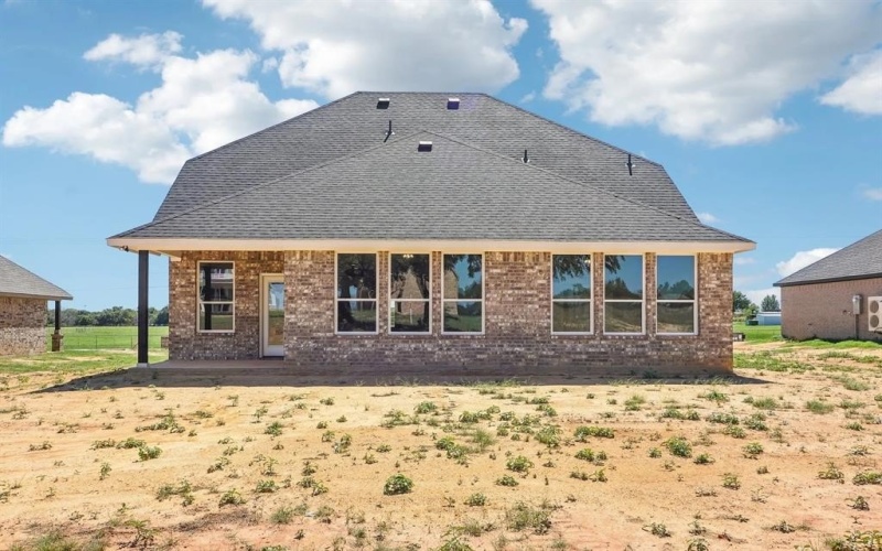 1009 Springfield Drive, Springtown, TX 76082, 4 Bedrooms Bedrooms, ,2 BathroomsBathrooms,Residential,For Sale,1009 Springfield Drive,20947826