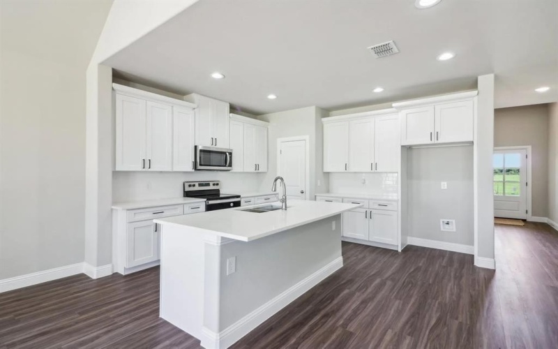 1009 Springfield Drive, Springtown, TX 76082, 4 Bedrooms Bedrooms, ,2 BathroomsBathrooms,Residential,For Sale,1009 Springfield Drive,20947826
