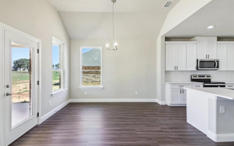1009 Springfield Drive, Springtown, TX 76082, 4 Bedrooms Bedrooms, ,2 BathroomsBathrooms,Residential,For Sale,1009 Springfield Drive,20947826