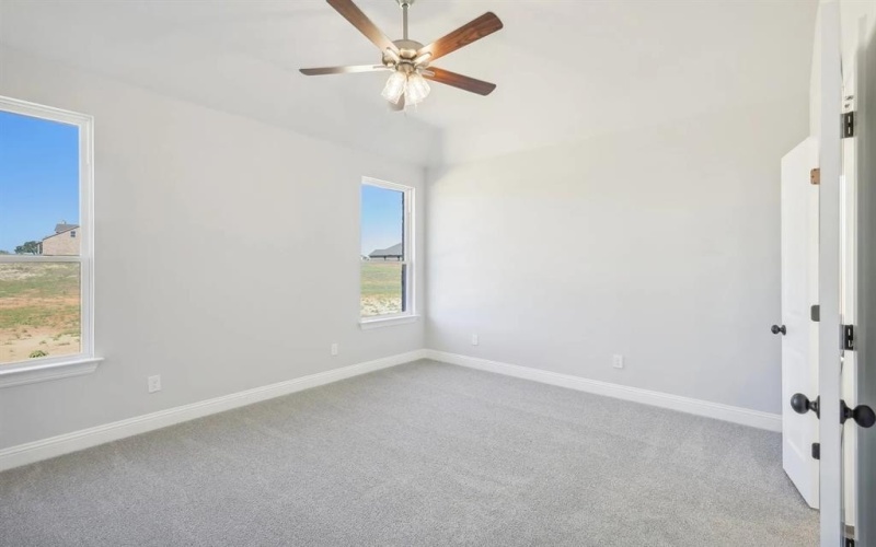 1005 Springfield Drive, Springtown, TX 76082, 3 Bedrooms Bedrooms, ,2 BathroomsBathrooms,Residential,For Sale,1005 Springfield Drive,20947830