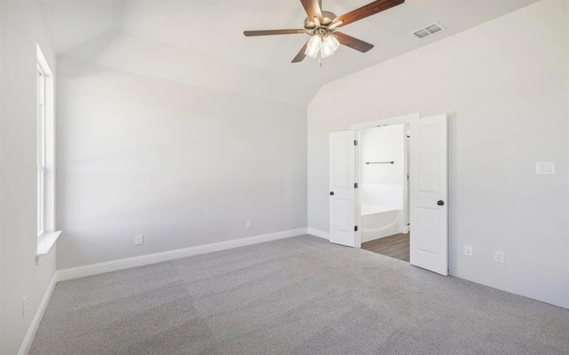 1005 Springfield Drive, Springtown, TX 76082, 3 Bedrooms Bedrooms, ,2 BathroomsBathrooms,Residential,For Sale,1005 Springfield Drive,20947830