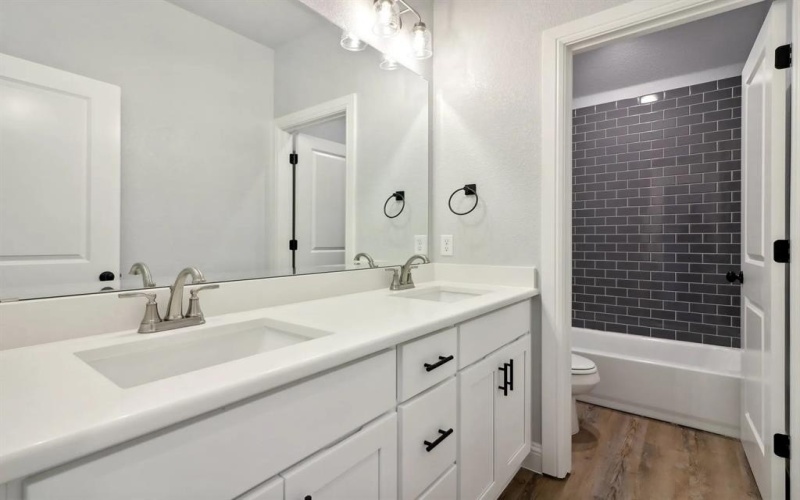 405 Smith Road, Springtown, TX 76082, 4 Bedrooms Bedrooms, ,3 BathroomsBathrooms,Residential,For Sale,405 Smith Road,20947837