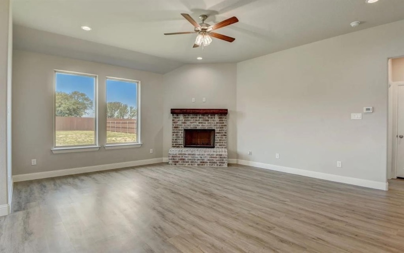 437 Smith Road, Springtown, TX 76082, 3 Bedrooms Bedrooms, ,2 BathroomsBathrooms,Residential,For Sale,437 Smith Road,20947840