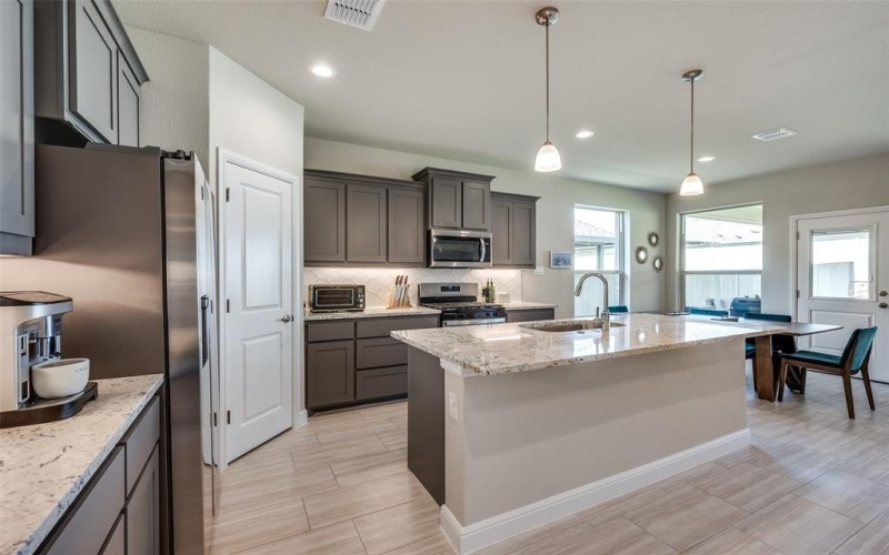1824 Rachel Street, Northlake, TX 76247, 5 Bedrooms Bedrooms, ,5 BathroomsBathrooms,Residential,For Sale,1824 Rachel Street,20932782