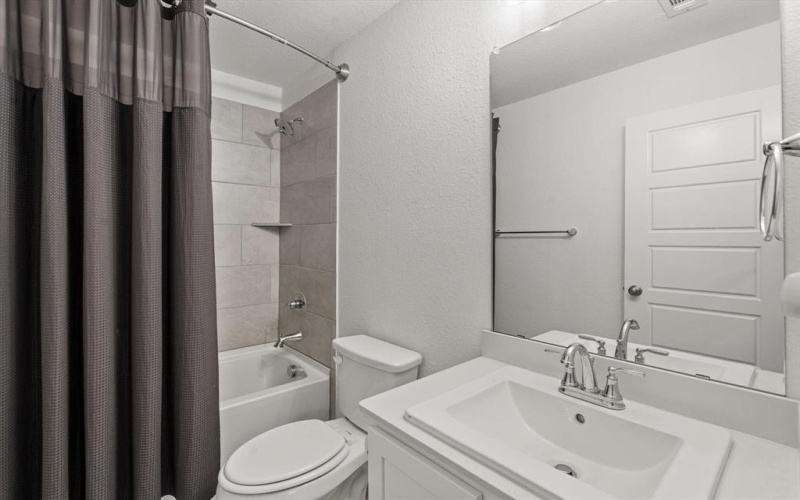 6122 Gully Grove Drive, Royse City, TX 75189, 5 Bedrooms Bedrooms, ,3 BathroomsBathrooms,Residential,For Sale,6122 Gully Grove Drive,20942959