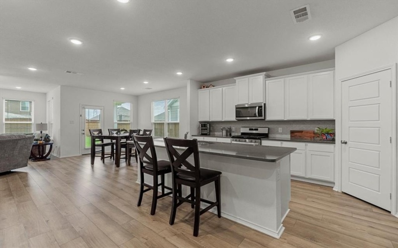6122 Gully Grove Drive, Royse City, TX 75189, 5 Bedrooms Bedrooms, ,3 BathroomsBathrooms,Residential,For Sale,6122 Gully Grove Drive,20942959