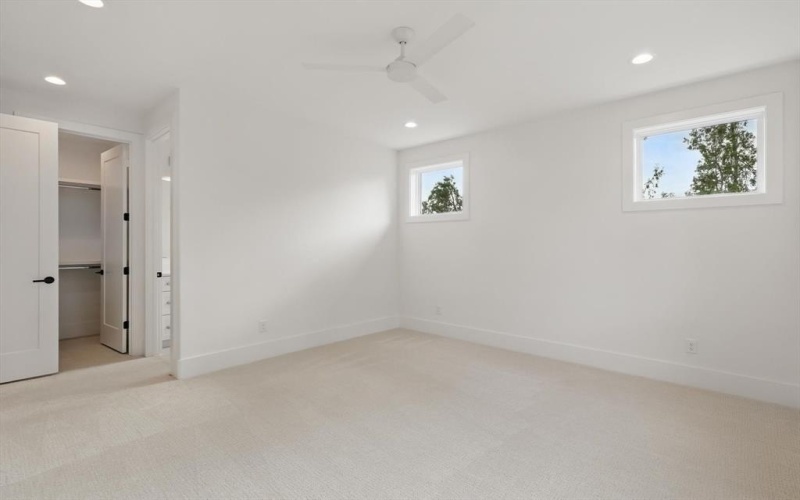 6607 Kenwell Street, Dallas, TX 75209, 5 Habitaciones Habitaciones , ,6 BañosBaños,Residential,En Venta,6607 Kenwell Street,20950144