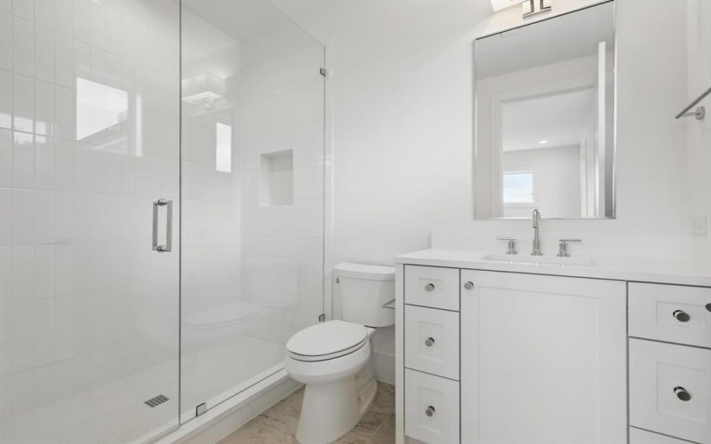 6607 Kenwell Street, Dallas, TX 75209, 5 Habitaciones Habitaciones , ,6 BañosBaños,Residential,En Venta,6607 Kenwell Street,20950144
