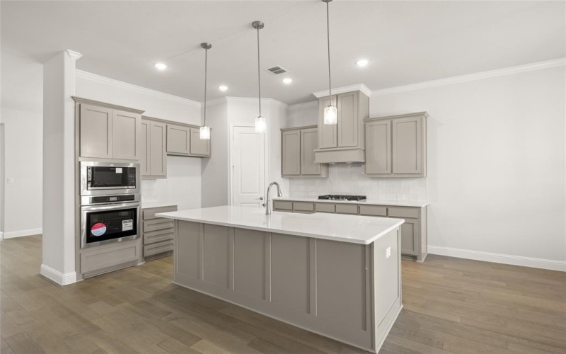 6013 Valley View Drive, Joshua, TX 76058, 3 Bedrooms Bedrooms, ,2 BathroomsBathrooms,Residential,For Sale,6013 Valley View Drive,20950947