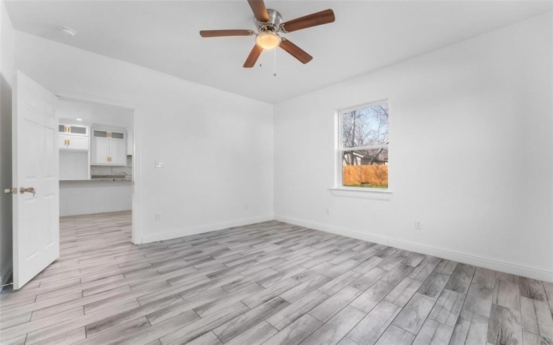2211 E Ann Arbor Avenue, Dallas, TX 75216, 4 Habitaciones Habitaciones , ,3 BañosBaños,Residential,En Venta,2211 E Ann Arbor Avenue,20950949