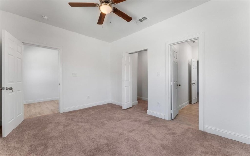 2211 E Ann Arbor Avenue, Dallas, TX 75216, 4 Habitaciones Habitaciones , ,3 BañosBaños,Residential,En Venta,2211 E Ann Arbor Avenue,20950949