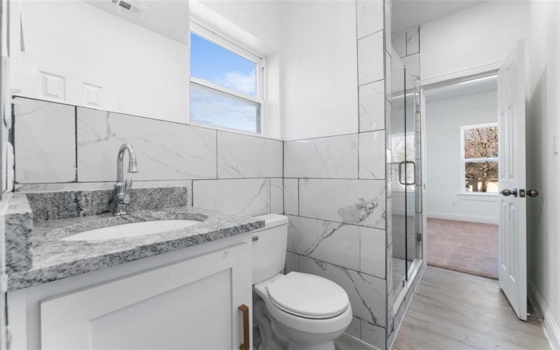 2211 E Ann Arbor Avenue, Dallas, TX 75216, 4 Habitaciones Habitaciones , ,3 BañosBaños,Residential,En Venta,2211 E Ann Arbor Avenue,20950949