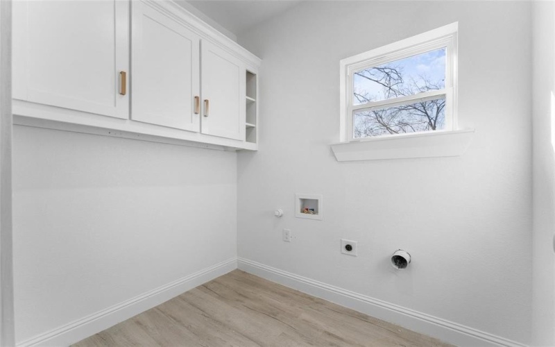 2211 E Ann Arbor Avenue, Dallas, TX 75216, 4 Habitaciones Habitaciones , ,3 BañosBaños,Residential,En Venta,2211 E Ann Arbor Avenue,20950949
