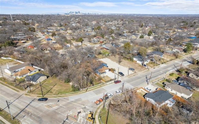 2211 E Ann Arbor Avenue, Dallas, TX 75216, 4 Habitaciones Habitaciones , ,3 BañosBaños,Residential,En Venta,2211 E Ann Arbor Avenue,20950949