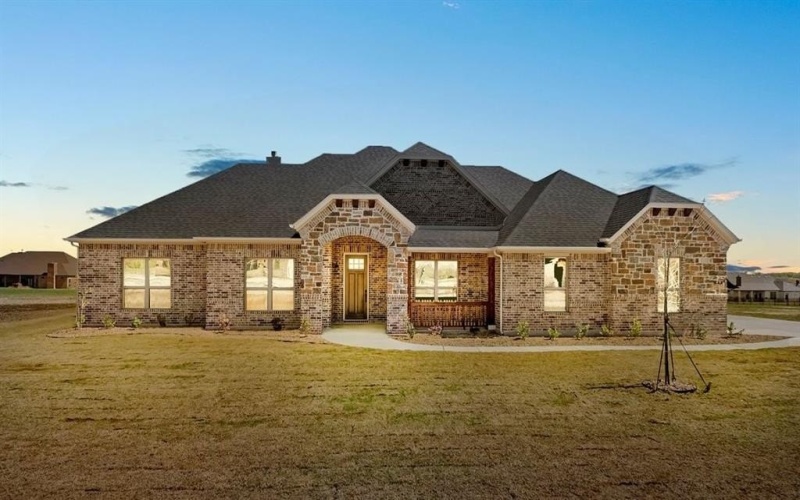 411 Solo Ridge Drive, Waxahachie, TX 75167, 4 Bedrooms Bedrooms, ,2 BathroomsBathrooms,Residential,For Sale,411 Solo Ridge Drive,20949886