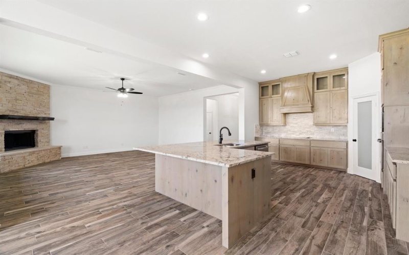 460 Solo Ridge Drive, Waxahachie, TX 75167, 3 Bedrooms Bedrooms, ,2 BathroomsBathrooms,Residential,For Sale,460 Solo Ridge Drive,20949901