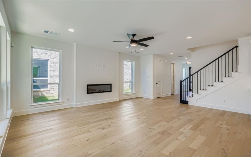 3524 Chivalry Drive, Lewisville, TX 75056, 3 Habitaciones Habitaciones , ,1 BañoBaños,Residential,En Venta,3524 Chivalry Drive,0,20951190