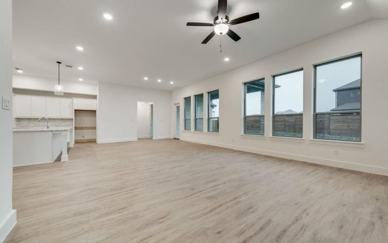 1432 Casting Ridge, Mesquite, TX 75181, 4 Bedrooms Bedrooms, ,3 BathroomsBathrooms,Residential,For Sale,1432 Casting Ridge,20948960