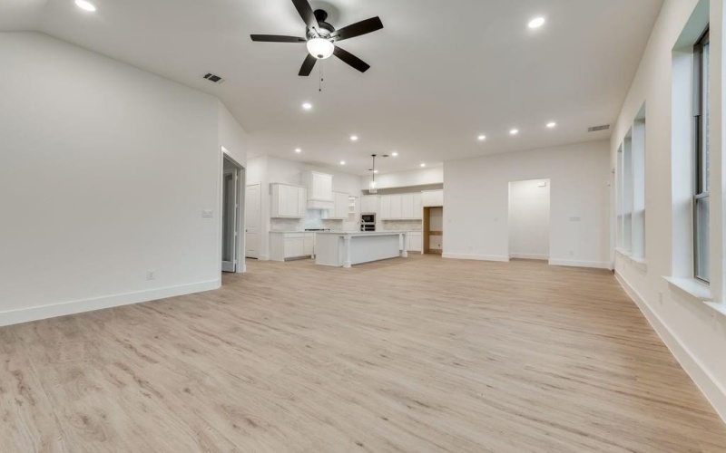 1432 Casting Ridge, Mesquite, TX 75181, 4 Bedrooms Bedrooms, ,3 BathroomsBathrooms,Residential,For Sale,1432 Casting Ridge,20948960