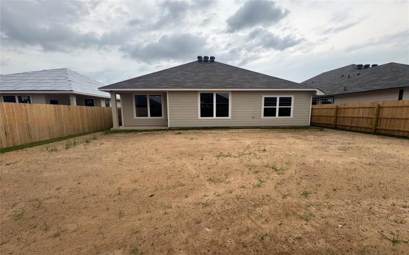 4049 Rimfire Road, Waco, TX 76705, 4 Habitaciones Habitaciones , ,2 BañosBaños,Residential,En Venta,4049 Rimfire Road,20950276